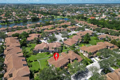 Townhouse in Pembroke Pines, Florida 3 bedrooms, 156.73 sq.m. № 2176253 - photo 3