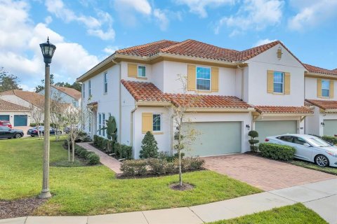 Adosado en Apopka, Florida 3 dormitorios, 193.52 m2 № 2148055