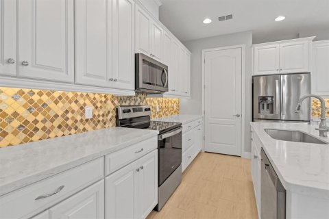 Adosado en alquiler en Apopka, Florida, 3 dormitorios, 193.52 m2 № 2148055 - foto 11