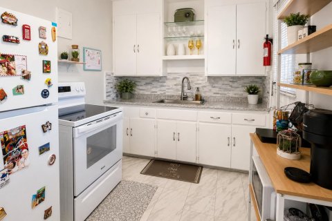 Immobilier commercial à vendre à Fort Lauderdale, Floride: 247.31 m2 № 2082966 - photo 20