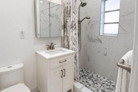 Immobilier commercial à vendre à Fort Lauderdale, Floride: 247.31 m2 № 2082966 - photo 11