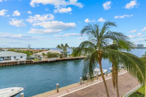 Copropriété à vendre à Riviera Beach, Floride: 2 chambres, 146.32 m2 № 2185159 - photo 3