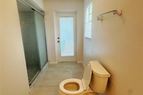 House in Merrit Island, Florida 5 bedrooms, 260.31 sq.m. № 1849953 - photo 22