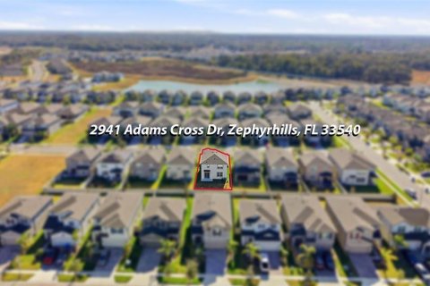 House in Zephyrhills, Florida 4 bedrooms, 199.09 sq.m. № 2155550 - photo 21
