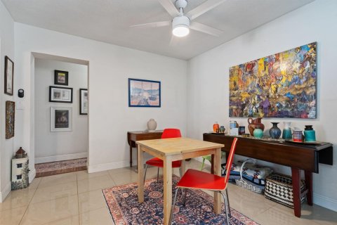 Casa en venta en Hollywood, Florida, 4 dormitorios, 239.32 m2 № 2178576 - foto 12