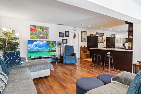 Casa en venta en Hollywood, Florida, 4 dormitorios, 239.32 m2 № 2178576 - foto 10
