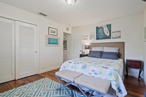 Casa en venta en Hollywood, Florida, 4 dormitorios, 239.32 m2 № 2178576 - foto 24