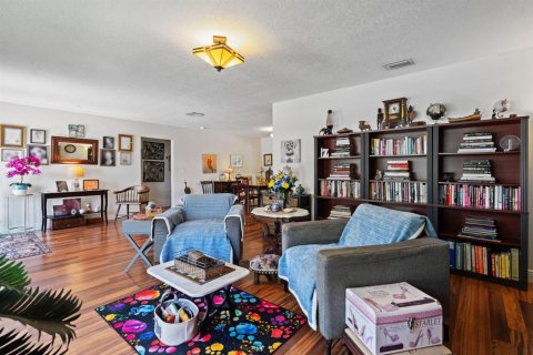 Casa en venta en Hollywood, Florida, 4 dormitorios, 239.32 m2 № 2178576 - foto 7