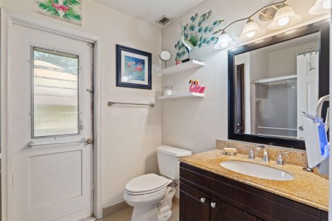 Casa en venta en Hollywood, Florida, 4 dormitorios, 239.32 m2 № 2178576 - foto 21