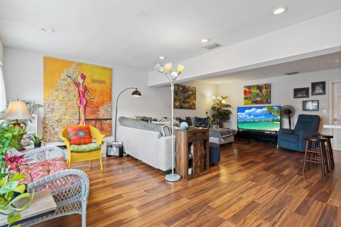 Casa en venta en Hollywood, Florida, 4 dormitorios, 239.32 m2 № 2178576 - foto 8