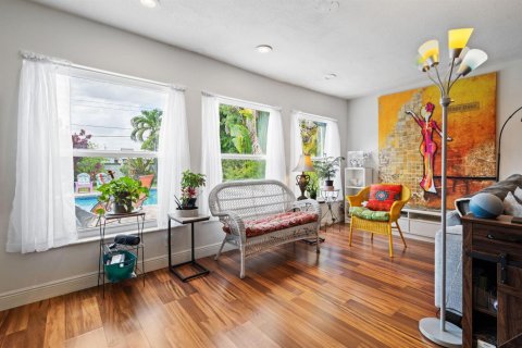 Casa en venta en Hollywood, Florida, 4 dormitorios, 239.32 m2 № 2178576 - foto 11