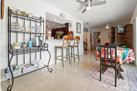Casa en venta en Hollywood, Florida, 4 dormitorios, 239.32 m2 № 2178576 - foto 17