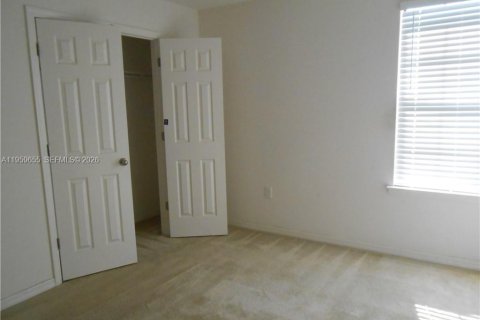 Villa ou maison à vendre à Lehigh Acres, Floride: 5 chambres № 2080660 - photo 27