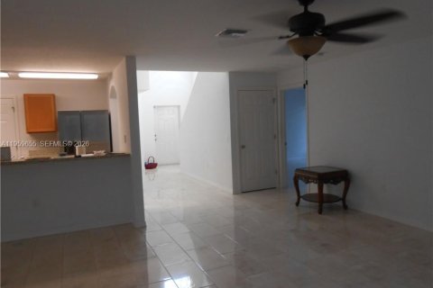 Villa ou maison à vendre à Lehigh Acres, Floride: 5 chambres № 2080660 - photo 7