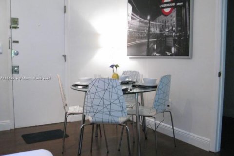 Copropriété à vendre à Miami Beach, Floride: 1 chambre, 41.81 m2 № 2022493 - photo 7