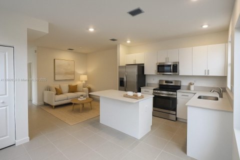 Townhouse in Homestead, Florida 3 bedrooms № 1947137 - photo 9