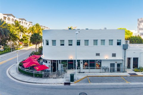 Commercial property in Miami Beach, Florida № 2057658 - photo 17