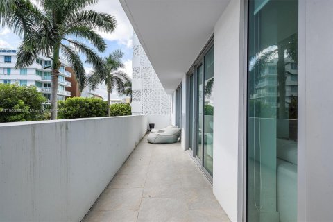 Купить кондоминиум в Бей-Харбор-Айлендс, Флорида 2 спальни, 127.09м2, № 1957154 - фото 27