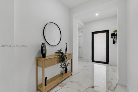 Снять в аренду виллу или дом в Хомстед, Флорида 4 спальни, 176.05м2, № 1991455 - фото 28