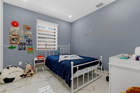 Снять в аренду виллу или дом в Хомстед, Флорида 4 спальни, 176.05м2, № 1991455 - фото 26