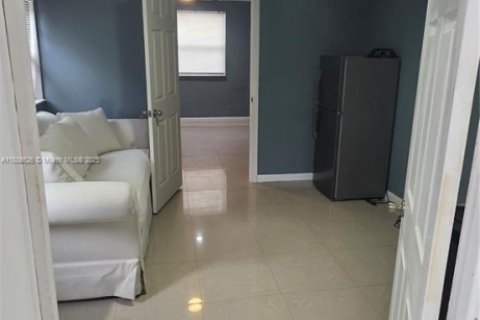 Immobilier commercial à louer à Fort Lauderdale, Floride: 1 chambre, 155.33 m2 № 1945399 - photo 19