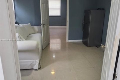 Immobilier commercial à louer à Fort Lauderdale, Floride: 1 chambre, 155.33 m2 № 1945399 - photo 20
