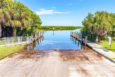 Villa ou maison à vendre à Punta Gorda, Floride: 3 chambres, 128.3 m2 № 2412690 - photo 25