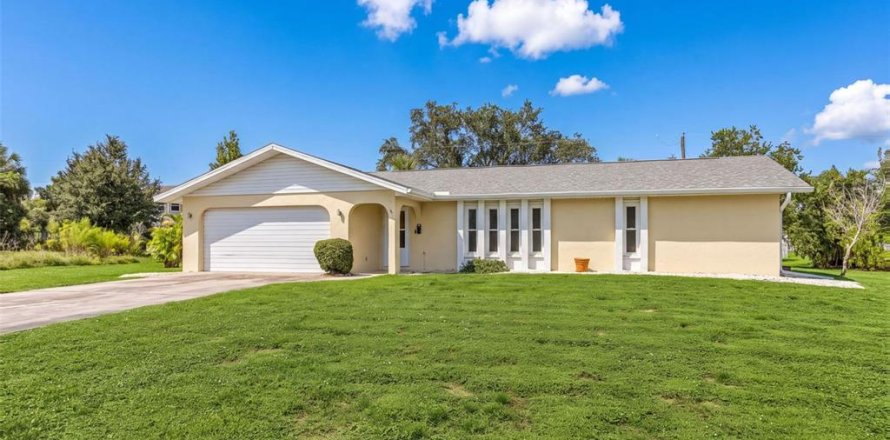 Villa ou maison à Punta Gorda, Floride 3 chambres, 128.3 m2 № 2412690