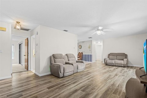 Villa ou maison à vendre à Punta Gorda, Floride: 3 chambres, 128.3 m2 № 2412690 - photo 9