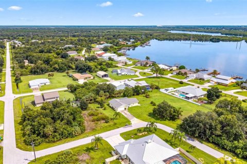 Villa ou maison à vendre à Punta Gorda, Floride: 3 chambres, 128.3 m2 № 2412690 - photo 3