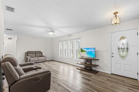 Villa ou maison à vendre à Punta Gorda, Floride: 3 chambres, 128.3 m2 № 2412690 - photo 6