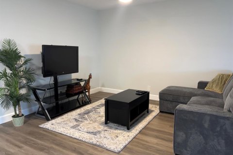 Condo in Boynton Beach, Florida, 1 bedroom № 2182864 - photo 12