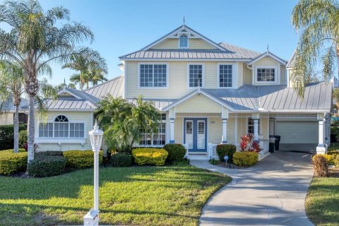 House in Bradenton, Florida 4 bedrooms, 284.37 sq.m. № 2220827 - photo 3