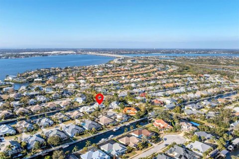 House in Bradenton, Florida 4 bedrooms, 284.37 sq.m. № 2220827 - photo 10