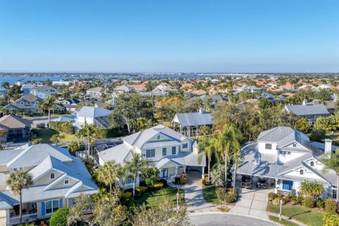 House in Bradenton, Florida 4 bedrooms, 284.37 sq.m. № 2220827 - photo 6