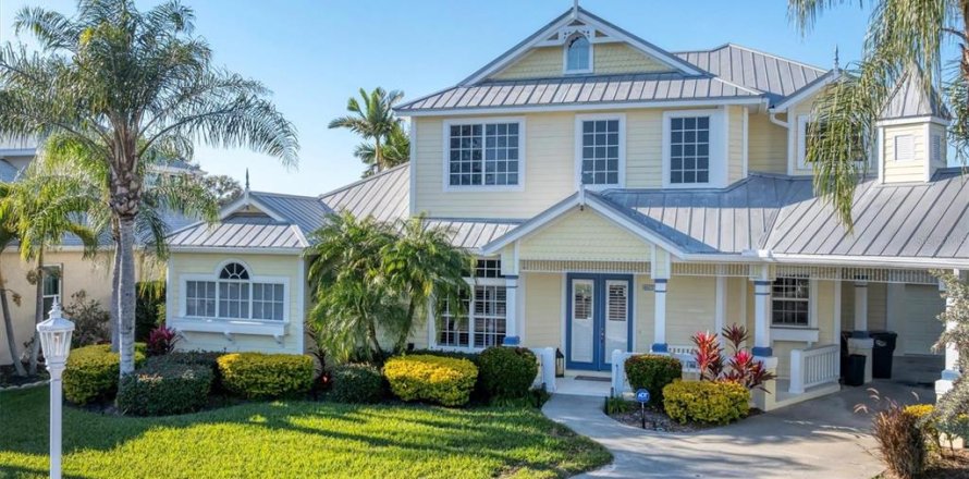 House in Bradenton, Florida 4 bedrooms, 284.37 sq.m. № 2220827