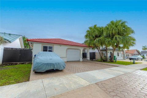Casa en venta en Miami, Florida, 4 dormitorios, 164.9 m2 № 2053784 - foto 20