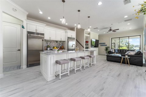 Casa en venta en Fruitland Park, Florida, 5 dormitorios, 357.21 m2 № 1777143 - foto 19
