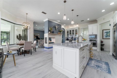 Casa en venta en Fruitland Park, Florida, 5 dormitorios, 357.21 m2 № 1777143 - foto 26