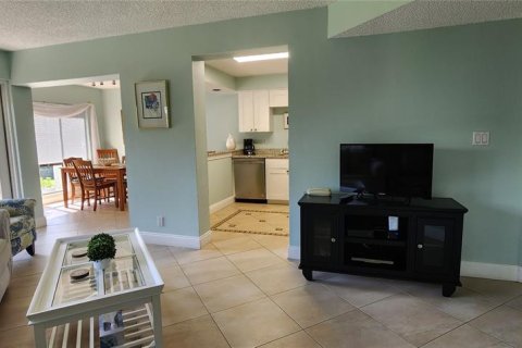 Copropriété à louer à Tierra Verde, Floride: 2 chambres, 77.11 m2 № 735131 - photo 6