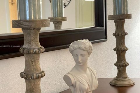 Снять в аренду кондоминиум в Санни-Айлс-Бич, Флорида 38.09м2, № 1957447 - фото 4