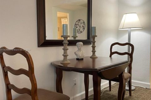 Снять в аренду кондоминиум в Санни-Айлс-Бич, Флорида 38.09м2, № 1957447 - фото 7