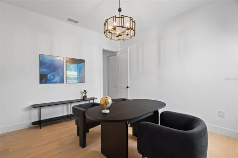 Купить виллу или дом в Уиндермир, Флорида 9 комнат, 342.34м2, № 1541420 - фото 24