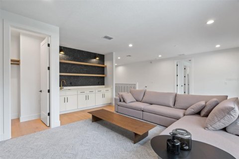 Купить виллу или дом в Уиндермир, Флорида 9 комнат, 342.34м2, № 1541420 - фото 28