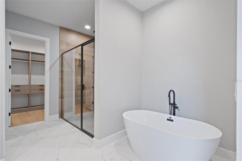 Купить виллу или дом в Уиндермир, Флорида 9 комнат, 342.34м2, № 1541420 - фото 20