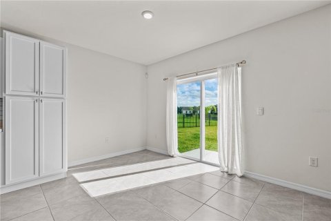 Villa ou maison à vendre à New Smyrna Beach, Floride: 5 chambres, 248.42 m2 № 2431939 - photo 17