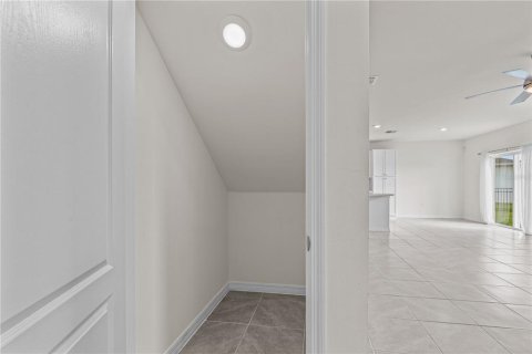Villa ou maison à vendre à New Smyrna Beach, Floride: 5 chambres, 248.42 m2 № 2431939 - photo 22