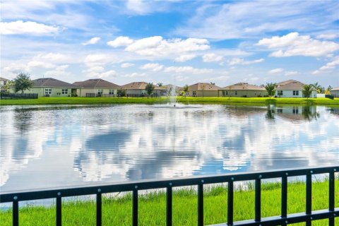 Villa ou maison à vendre à New Smyrna Beach, Floride: 5 chambres, 248.42 m2 № 2431939 - photo 5