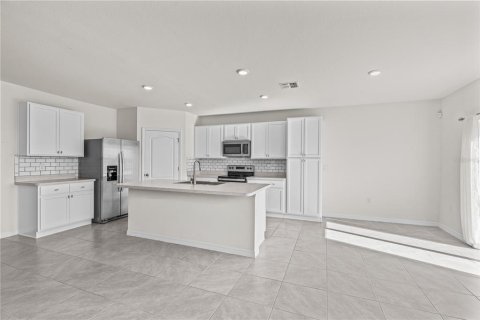 Villa ou maison à vendre à New Smyrna Beach, Floride: 5 chambres, 248.42 m2 № 2431939 - photo 18