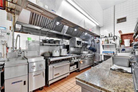 Propiedad comercial en venta en Saint Augustine, Florida № 1907950 - foto 28